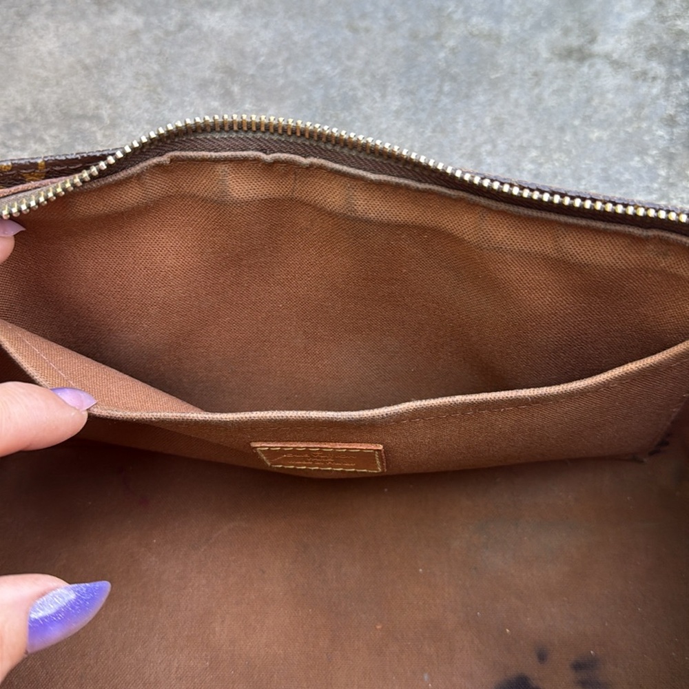 Louis Vuitton Brown Monogram Clutch - Picture 5 of 11